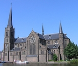 RK H.H. Petrus en Pauluskerk aan de Vliet in Leidschendam